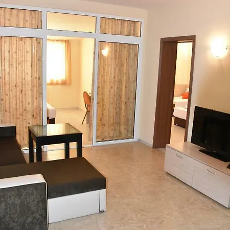 Lucky Family 4* ラヴダ