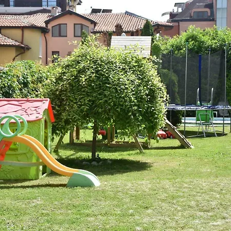 アパートホテル Lucky Family