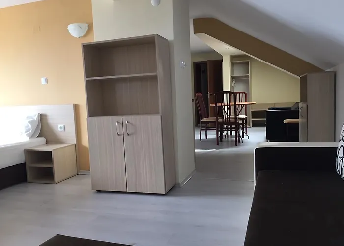 Lucky Family رافدا