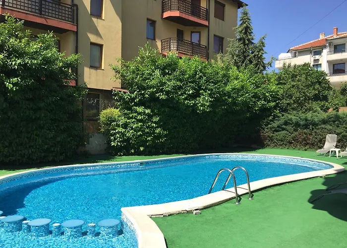 Lucky Family شقة فندقية 4*