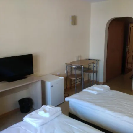 Lucky Family Hotel de apartamente Ravda