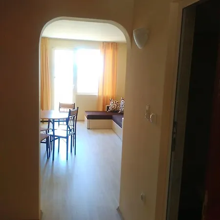 Lucky Family شقة فندقية 4*