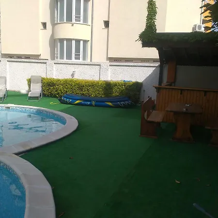 Lucky Family Hotel de apartamente Ravda