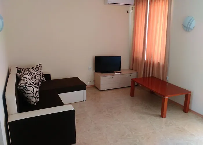 Lucky Family Aparthotel 4*