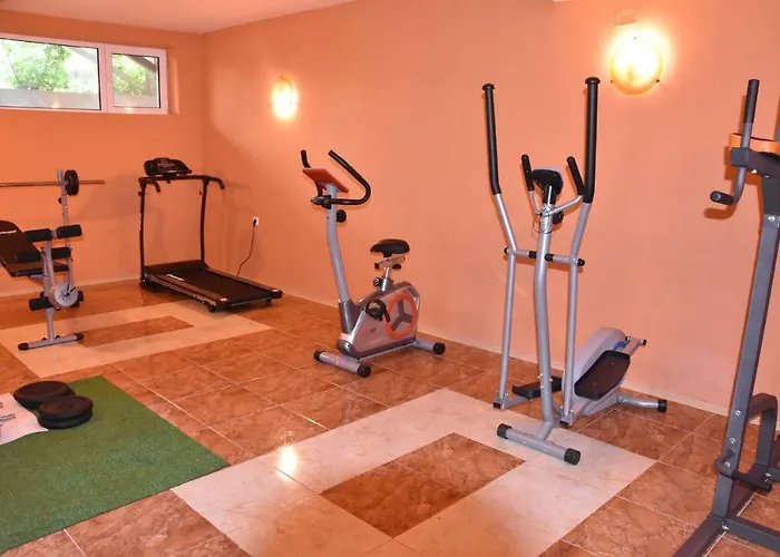 Lucky Family Aparthotel 4*