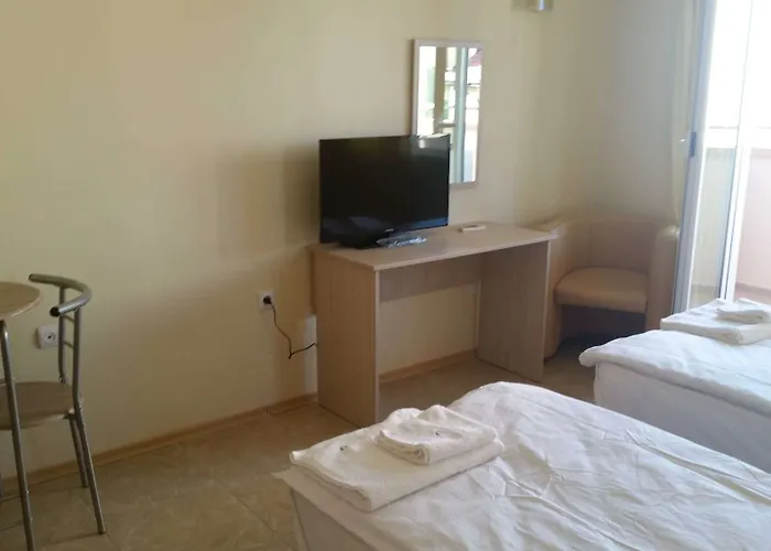 Lucky Family Aparthotel Ravda